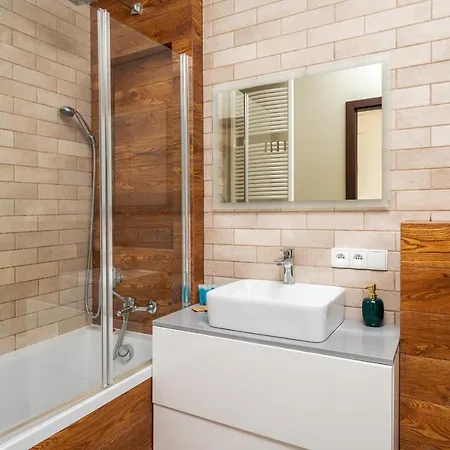 Stacja Nowy Ursus Comfort Apartmán *
